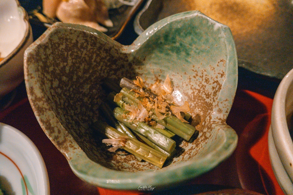 秋田住宿推薦 | 乳頭溫泉鄉：鶴之湯別館「山之宿」，捕捉雪地藍調的完美接駁，在古民家裡獨享圍爐裏炭火料理、獨享免預約貸切風呂 @偽日本人May．食遊玩樂