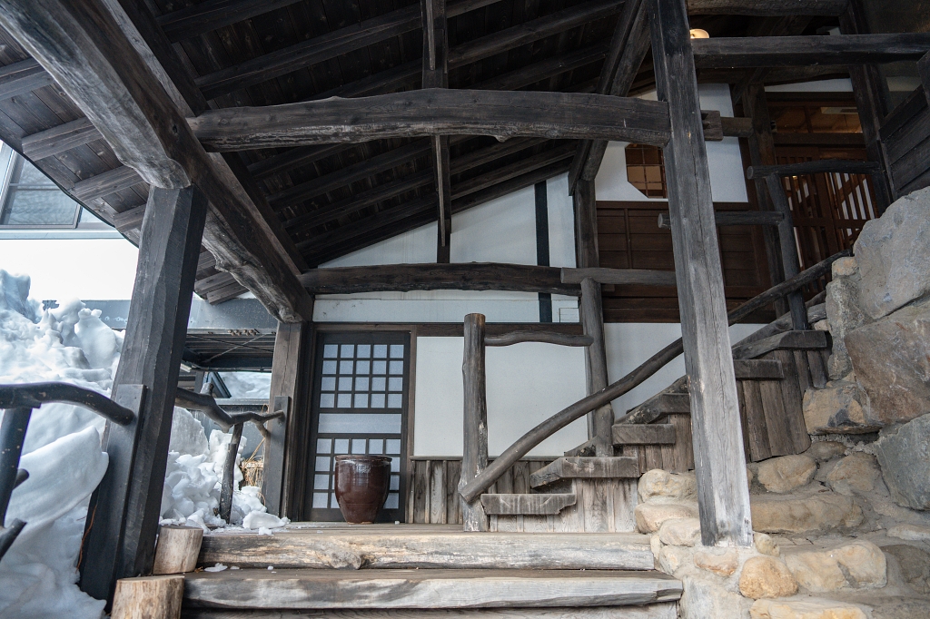 秋田住宿推薦 | 乳頭溫泉鄉:鶴之湯別館「山之宿」,捕捉雪地藍調的完美接駁,在古民家裡獨享圍爐裏炭火料理、獨享免預約貸切風呂 @偽日本人May.食遊玩樂 秋田住宿推薦 | 乳頭溫泉鄉:鶴之湯別館「山之宿」,捕捉雪地藍調的完美接駁,在古民家裡獨享圍爐裏炭火料理、獨享免預約貸切風呂 @偽日本人May.食遊玩樂