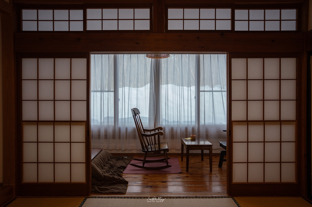 秋田住宿推薦 | 乳頭溫泉鄉：鶴之湯別館「山之宿」，捕捉雪地藍調的完美接駁，在古民家裡獨享圍爐裏炭火料理、獨享免預約貸切風呂 @偽日本人May．食遊玩樂