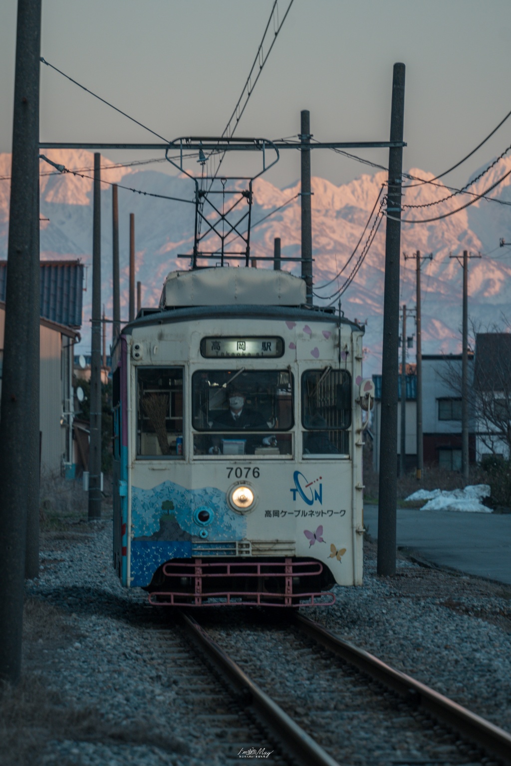 富山攝影記錄|海王丸公園:捕捉「海上貴婦人」與立山連峰的共舞,新湊大橋下的冬日絕景 @偽日本人May.食遊玩樂 富山攝影記錄|海王丸公園:捕捉「海上貴婦人」與立山連峰的共舞,新湊大橋下的冬日絕景 @偽日本人May.食遊玩樂
