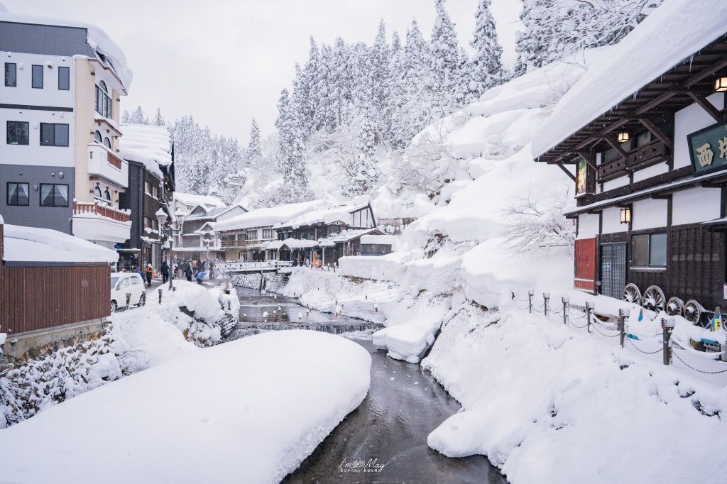 銀山溫泉攝影記錄 | 走進大正浪漫的銀白夢境:從魔幻藍調到寂靜清晨,我的雪國絕景紀錄 @偽日本人May.食遊玩樂 銀山溫泉攝影記錄 | 走進大正浪漫的銀白夢境:從魔幻藍調到寂靜清晨,我的雪國絕景紀錄 @偽日本人May.食遊玩樂