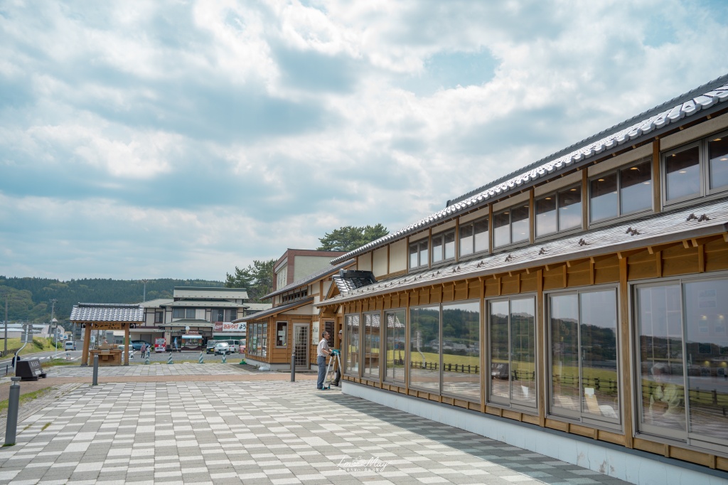 青森、八戶|從葦毛崎展望台到種差海岸:探訪イタコマイマイ岩,遇見八戶海岸線最療癒的春末風景 @偽日本人May.食遊玩樂 青森、八戶|從葦毛崎展望台到種差海岸:探訪イタコマイマイ岩,遇見八戶海岸線最療癒的春末風景 @偽日本人May.食遊玩樂