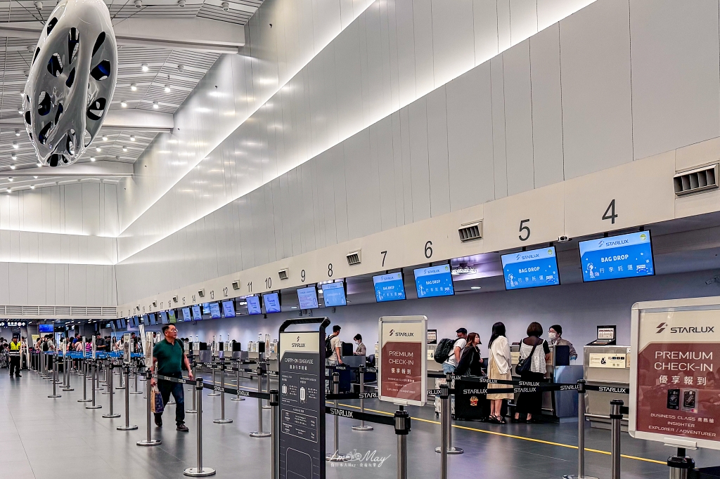 飛行記錄 | 星宇航空 STARLUX Airlines 台中－宮古島 (RMQ-SHI)，台中國際機場出境、貴賓室體驗、機艙娛樂與餐點分享 @偽日本人May．食遊玩樂