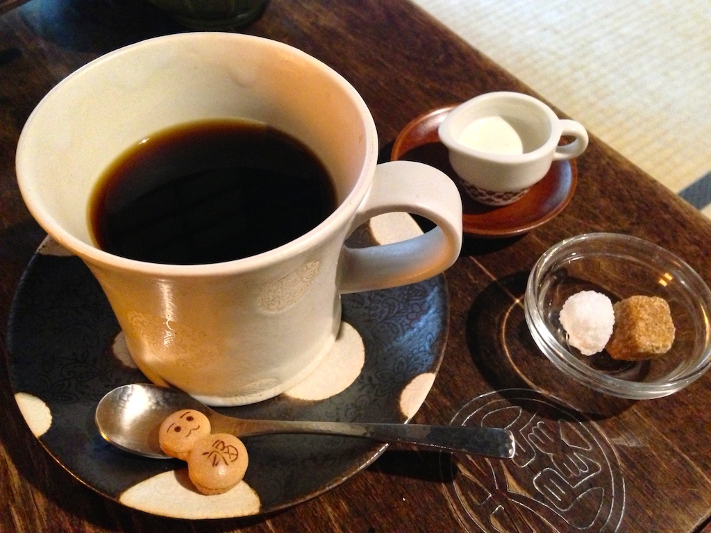 京．珈琲 l 古書と茶房。濃濃京都味的町家咖啡 @偽日本人May．食遊玩樂
