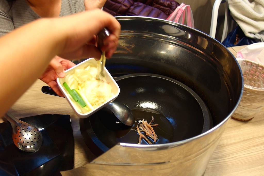 [台北] 石頭公‧石頭火鍋。無論何時都是吃火鍋的好季節啊!!! 公館商圈便宜飽食好地方 @偽日本人May．食遊玩樂