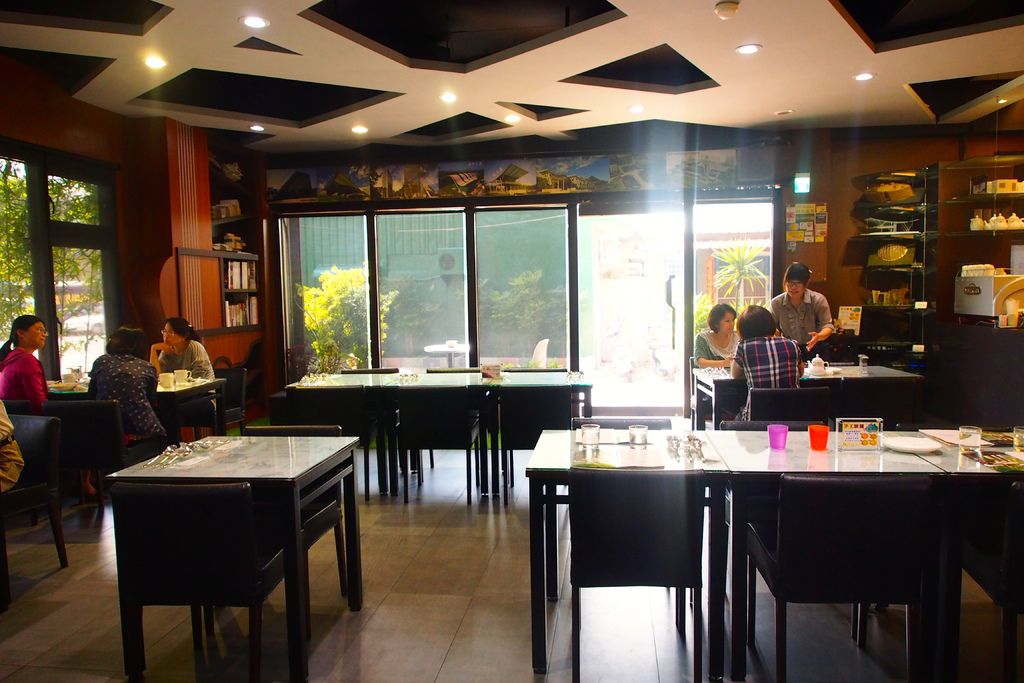 台南、美食 | 建築人開的餐廳「義境餐廳Imagine caf&#8217;e」| 義式、排餐、鍋物、早午餐 @偽日本人May．食遊玩樂