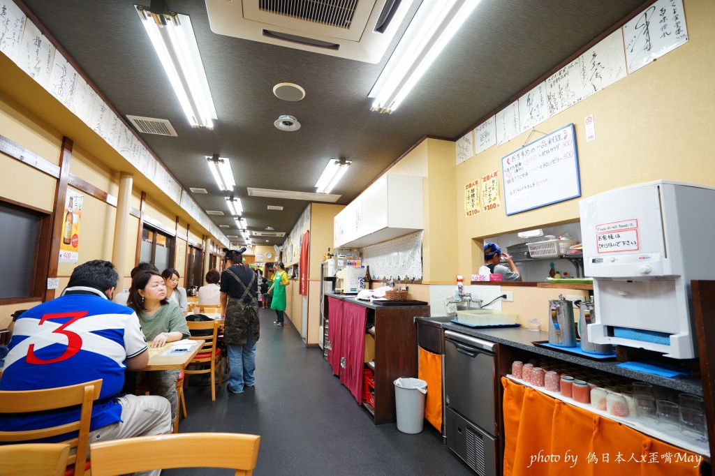 北海道、道南 | 在地人大推的必吃美食 きくよ食堂。超好吃海鮮丼!! 函館朝市唯一一間用炭火炊飯的名物食堂 ! @偽日本人May．食遊玩樂