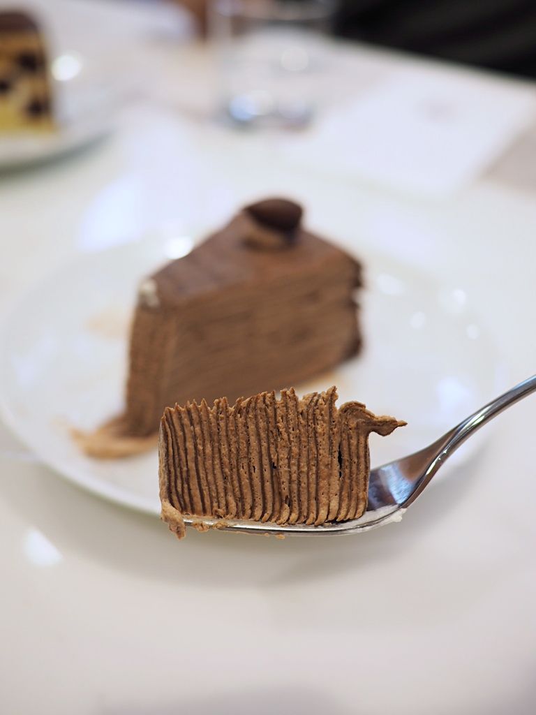 台北、大安 | 蛋糕中的精品店『Lady M』。直擊旗艦店新開幕！一次品嘗全系列 12 種蛋糕 (各口味完全分析及個人評比) @偽日本人May．食遊玩樂
