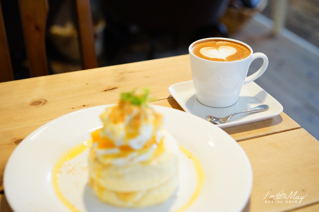 北海道、道央 | 札幌下午茶首選 ease cafe (イーズカフェ)，鬆鬆軟軟的口感真的好療癒身心啊 @偽日本人May．食遊玩樂
