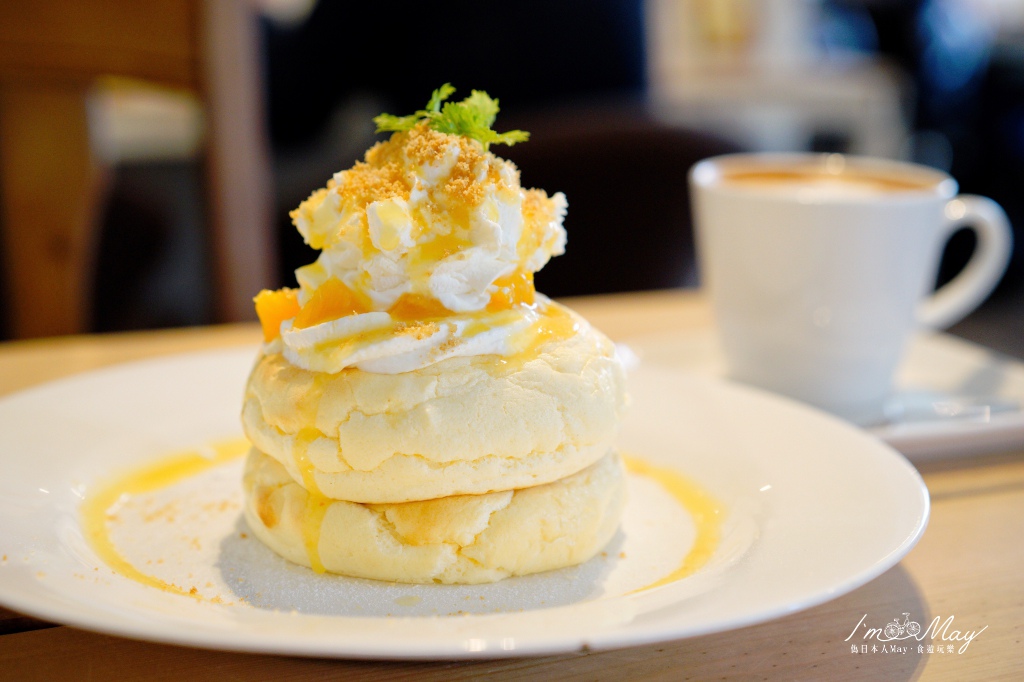 北海道、道央 | 札幌下午茶首選 ease cafe (イーズカフェ)，鬆鬆軟軟的口感真的好療癒身心啊 @偽日本人May．食遊玩樂