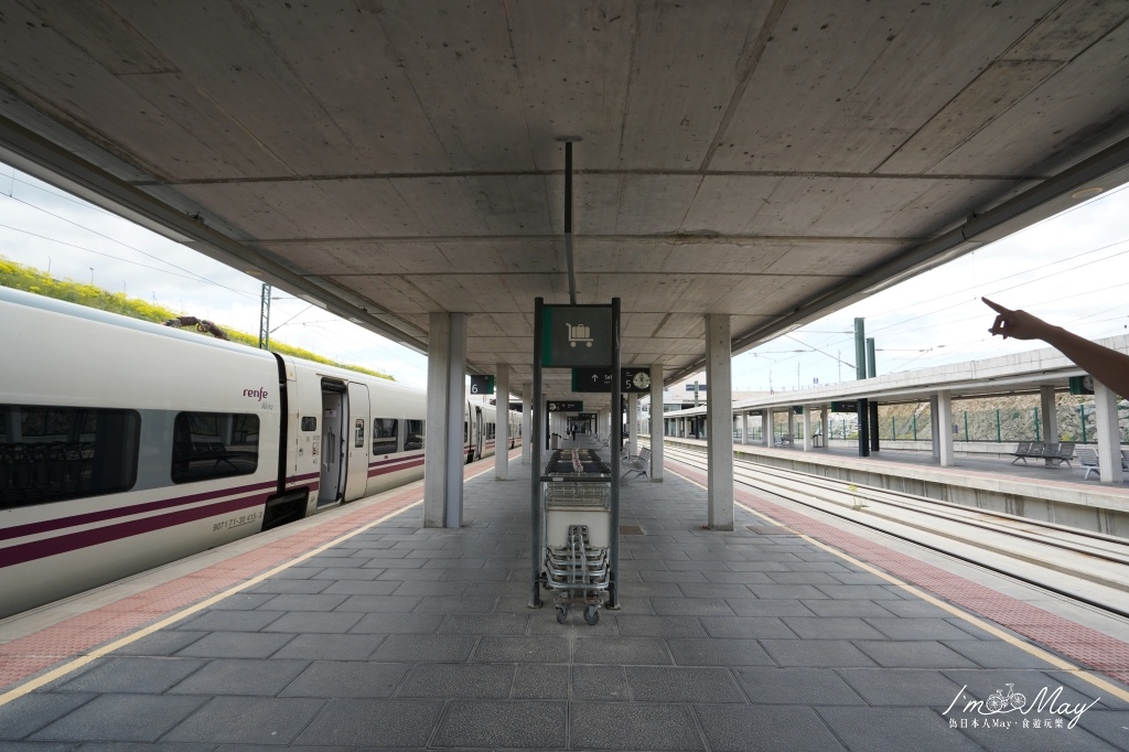 西班牙、馬德里 | 西班牙火車搭乘體驗。馬德里到塞哥維亞交通方式詳解 (歐洲火車通行券使用) @偽日本人May．食遊玩樂