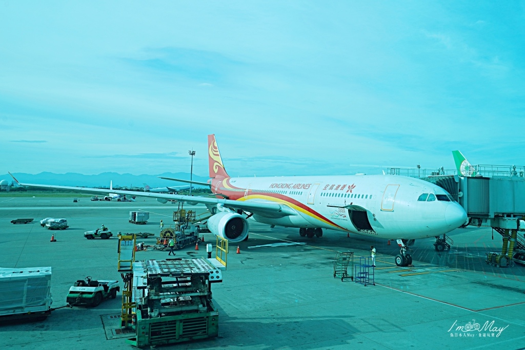 飛行記錄 | 香港航空 Hong Kong Airlines 香港HKG→溫哥華YVR HX080 商務艙飛行紀錄 (A330-200機型) @偽日本人May．食遊玩樂