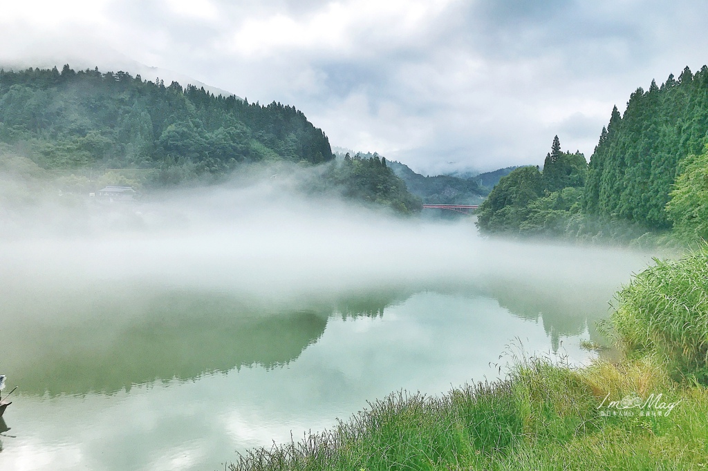 日本絕景攝影 | 幽玄峽谷裡的秘境、日本の原風景 霧幻峽 | 乘扁舟浮於瀰漫川霧裡，這是夢境還是虛幻呢 (交通詳解/拍攝地點/預約方式) @偽日本人May．食遊玩樂