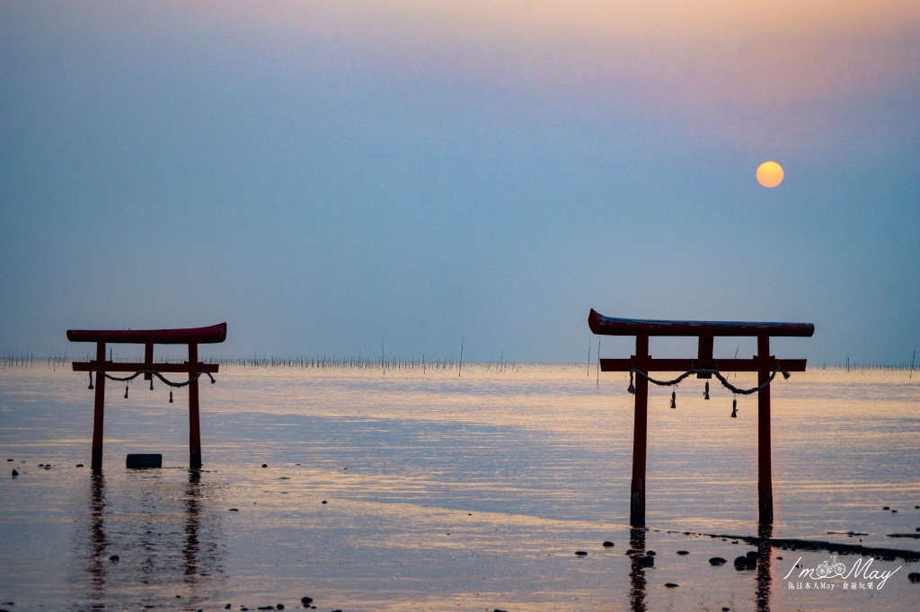 日本絕景攝影 | 飄浮在有明海的浪濤裡，神秘的夢幻海中鳥居 「大魚神社」| 佐賀景點、交通方式、潮汐時刻表、建議拍攝時間 @偽日本人May．食遊玩樂