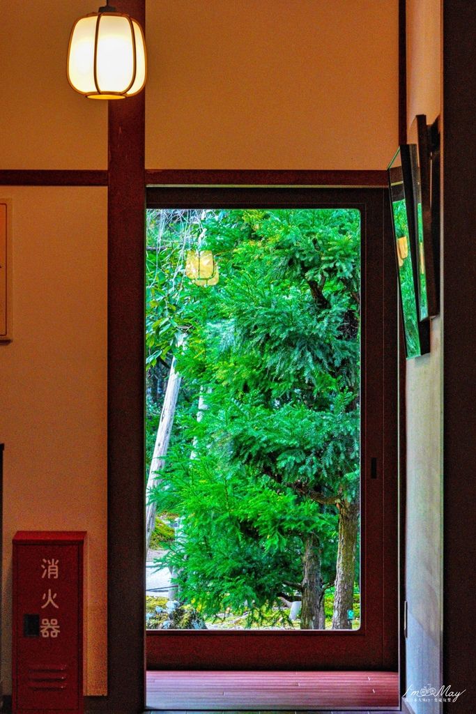 滋賀 | 隱身在比叡山下、石疊路之里的靜謐庭園 舊竹林院(旧竹林院) | 坂本傳統建造物群保存地區、絕美倒影攝影技巧分享 @偽日本人May．食遊玩樂