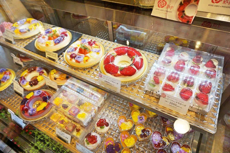 到東京車站不只是搭車，當然要到東京車站一番街吃美食和購物啊 | 東京超人氣拉麵，通通都在「東京拉麵街」 @偽日本人May．食遊玩樂