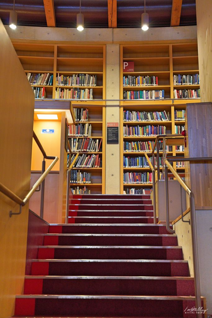 秋田 | 日本最美的圖書館之一國際教養大學「中嶋紀念圖書館」| 在羅馬競技場裡與知識搏斗 @偽日本人May．食遊玩樂