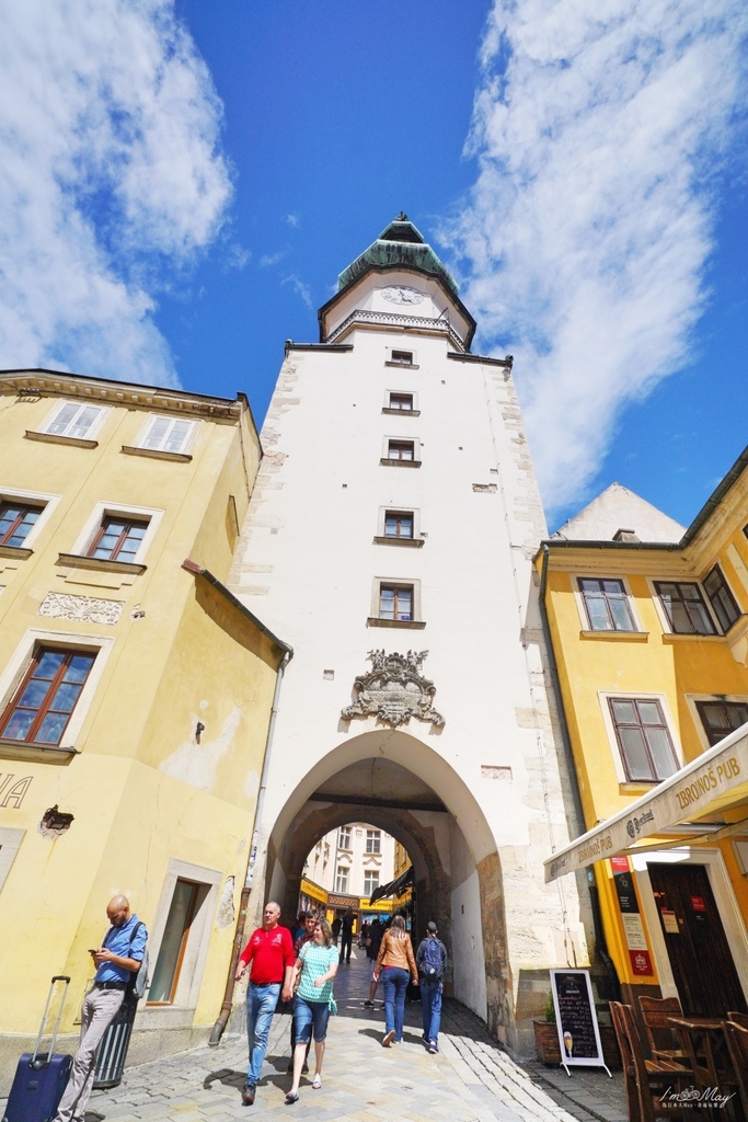 斯洛伐克 | 離邊境最近的首都「布拉提斯拉瓦」懶人包 (交通、住宿、景點、美食、行程規劃) | 從維也納出發的一日遊推薦 (附景點照片、座標) @偽日本人May．食遊玩樂