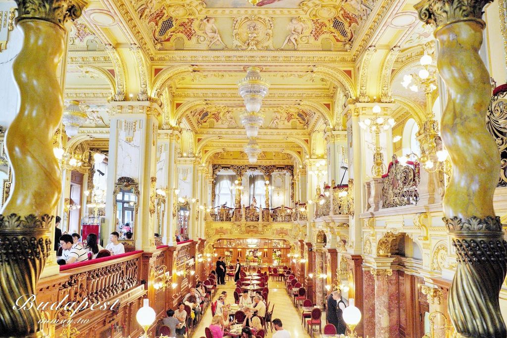 匈牙利、布達佩斯 | 跟宮殿一樣華麗的世界最美咖啡 New York Cafe 紐約咖啡館  ( 電影《紅雀》拍攝場景、餐點分享 ) @偽日本人May．食遊玩樂