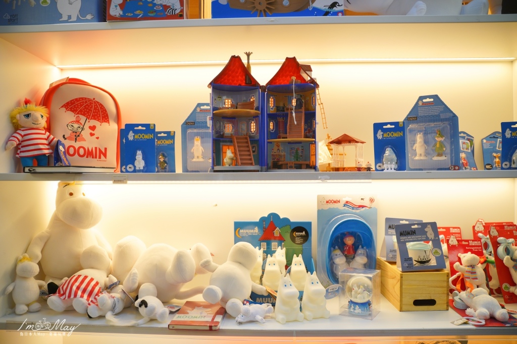 芬蘭、赫爾辛基 | 北歐極簡風格的主題咖啡廳「Moomin Cafe Helsinki」|  在童話世界的國度裡，尋找嚕嚕米可愛的蹤影 @偽日本人May．食遊玩樂